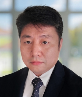 杜严华先生
